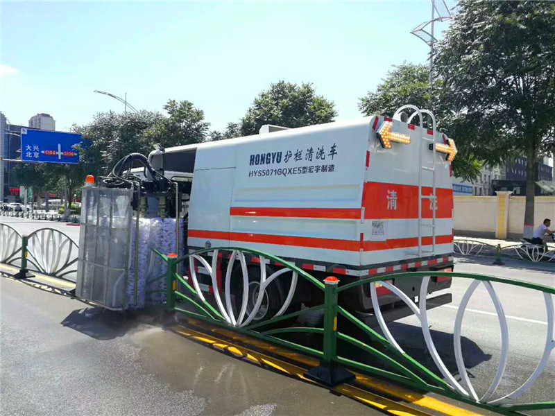 慶鈴五十鈴護(hù)欄清洗車-護(hù)欄清洗車價格報(bào)價-程力廠家直銷 慶鈴五十鈴護(hù)欄清洗車-護(hù)欄清洗車價格報(bào)價-程力廠家直銷