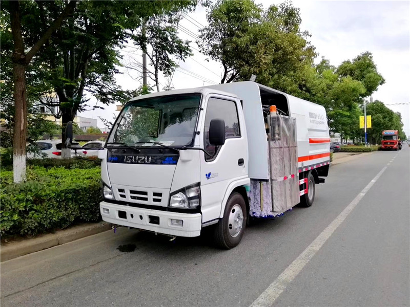 慶鈴五十鈴護(hù)欄清洗車-護(hù)欄清洗車價格報(bào)價-程力廠家直銷 慶鈴五十鈴護(hù)欄清洗車-護(hù)欄清洗車價格報(bào)價-程力廠家直銷